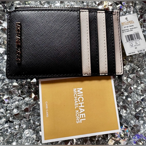 Michael Kors Black and Cream Card Holder - Picture 4 of 11
